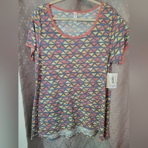 2 NWT Lularoe Classic Tee XL